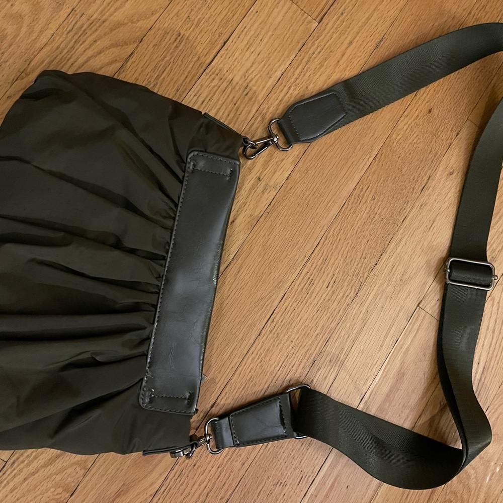 Cejon Dark Olive Handbag
